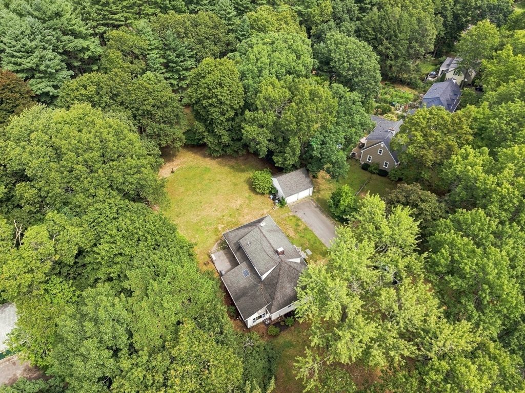 10 Pilgrim Way in East Walpole