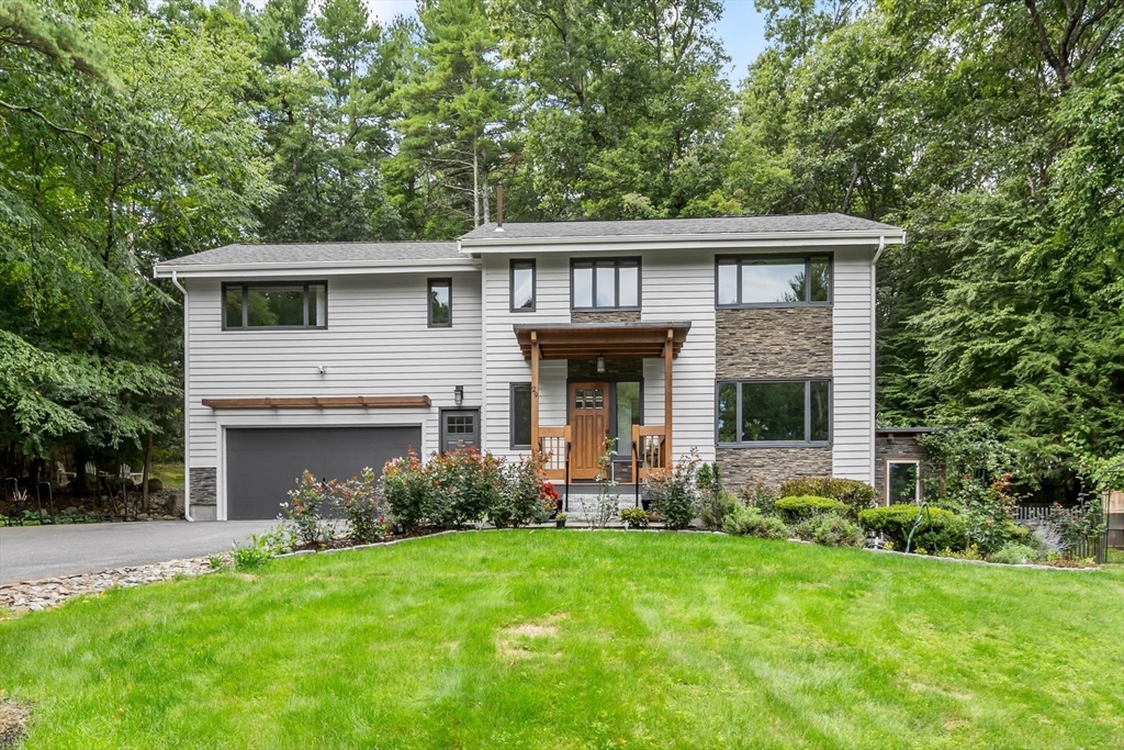 29 Shaker Rd in Harvard