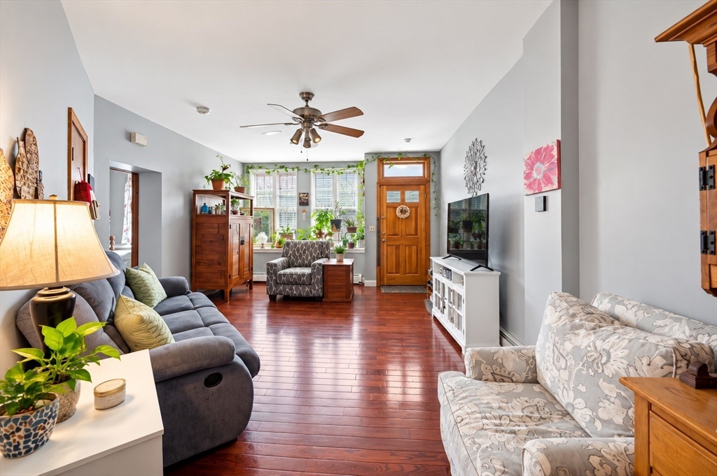 157 Winnisimmet St #1D in Chelsea
