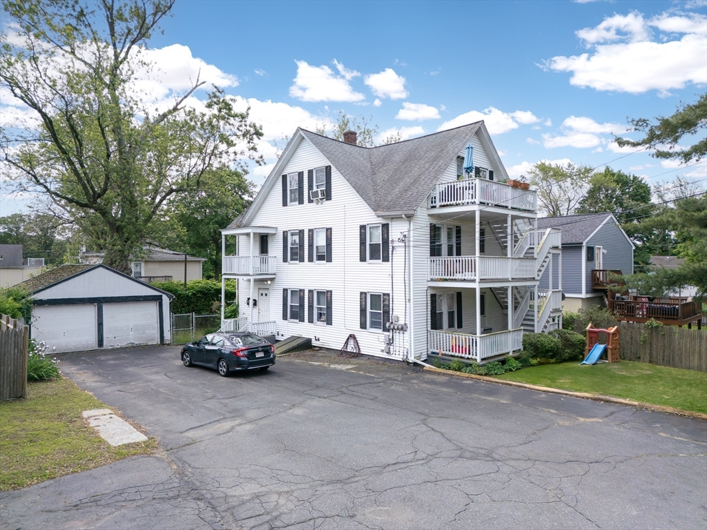 11 Pothier St in Bellingham