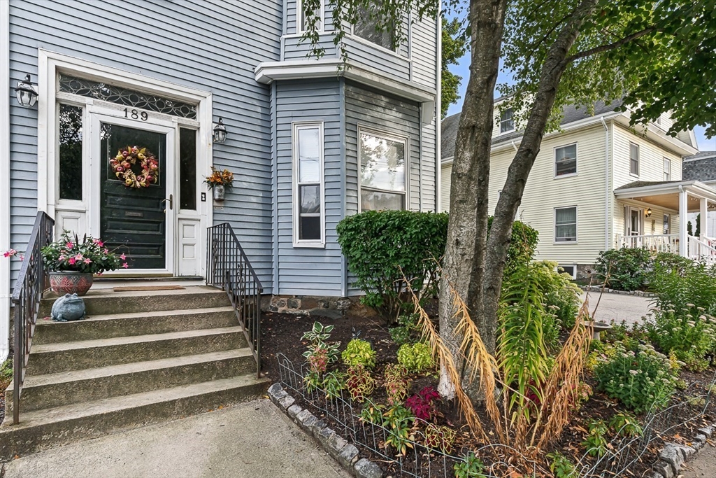 189 Washington St #2 in Winchester