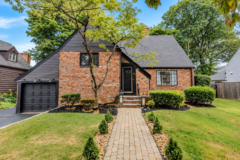 55 Burrell St in Melrose