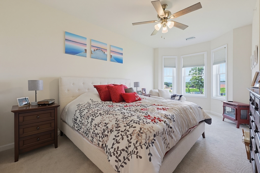 4 Peters Farm Way #409 in Westborough