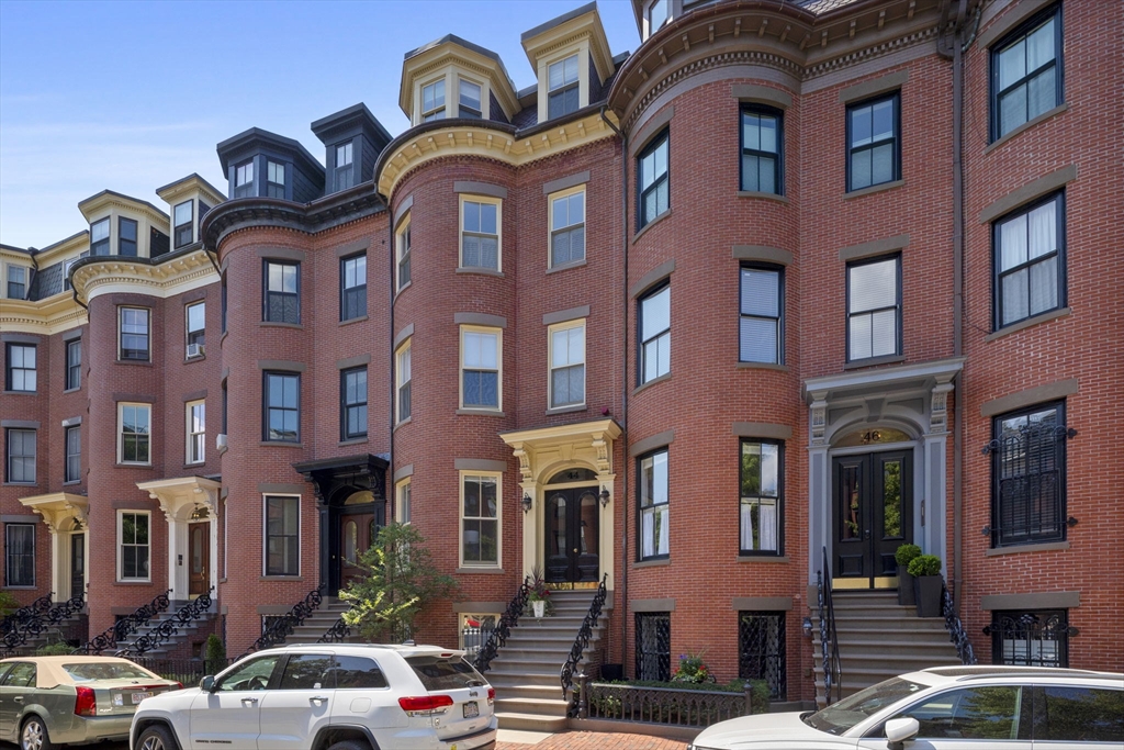 44 Rutland Sq #2 in Boston