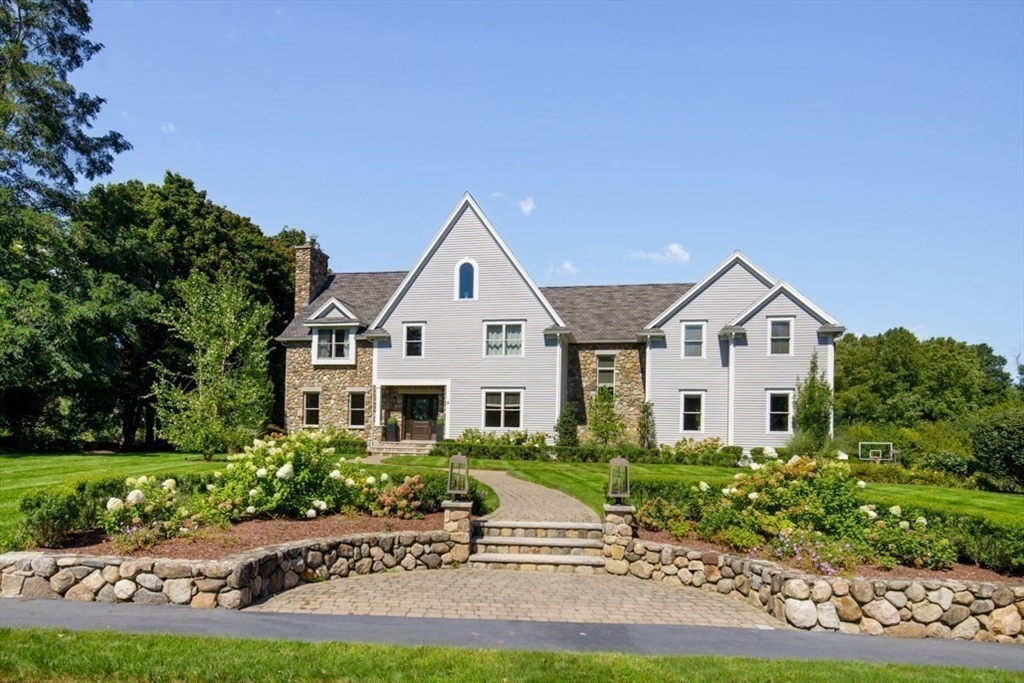 4 Haywood Farm in Lynnfield