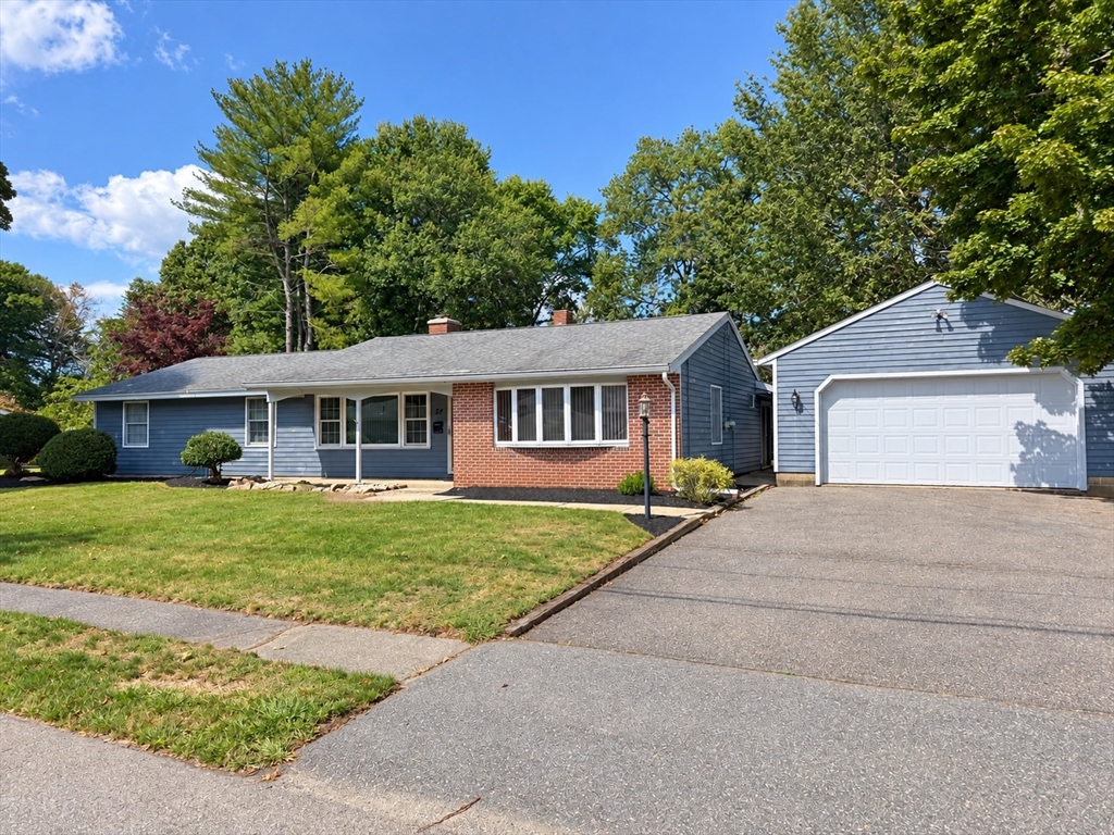 24 Wedgemere Rd in Beverly