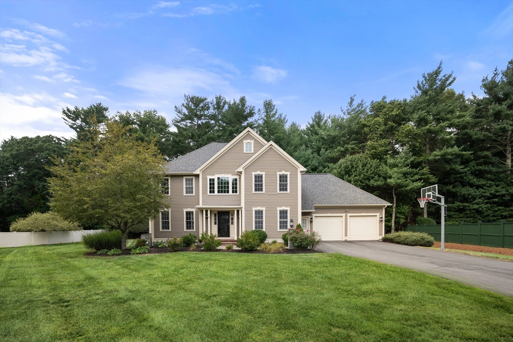 12 Winnecunnet Way in South Easton
