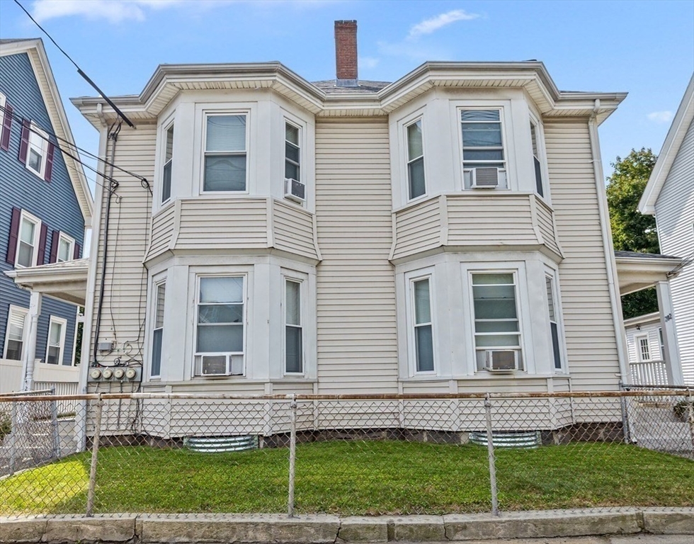 280-282 River Street in Waltham