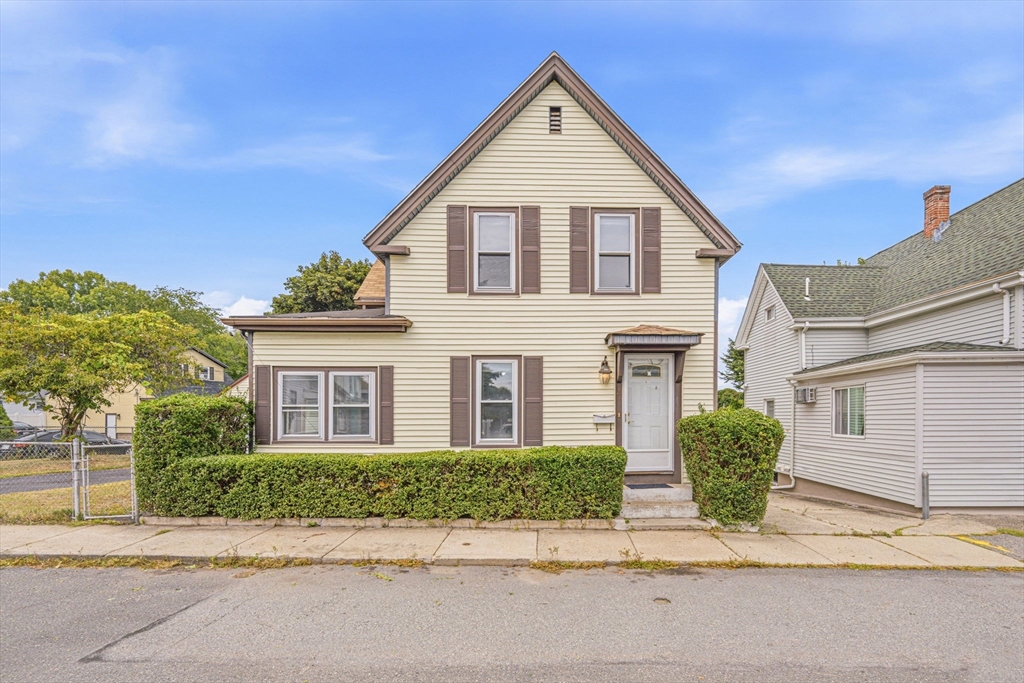 27 Houston Pl in Lynn