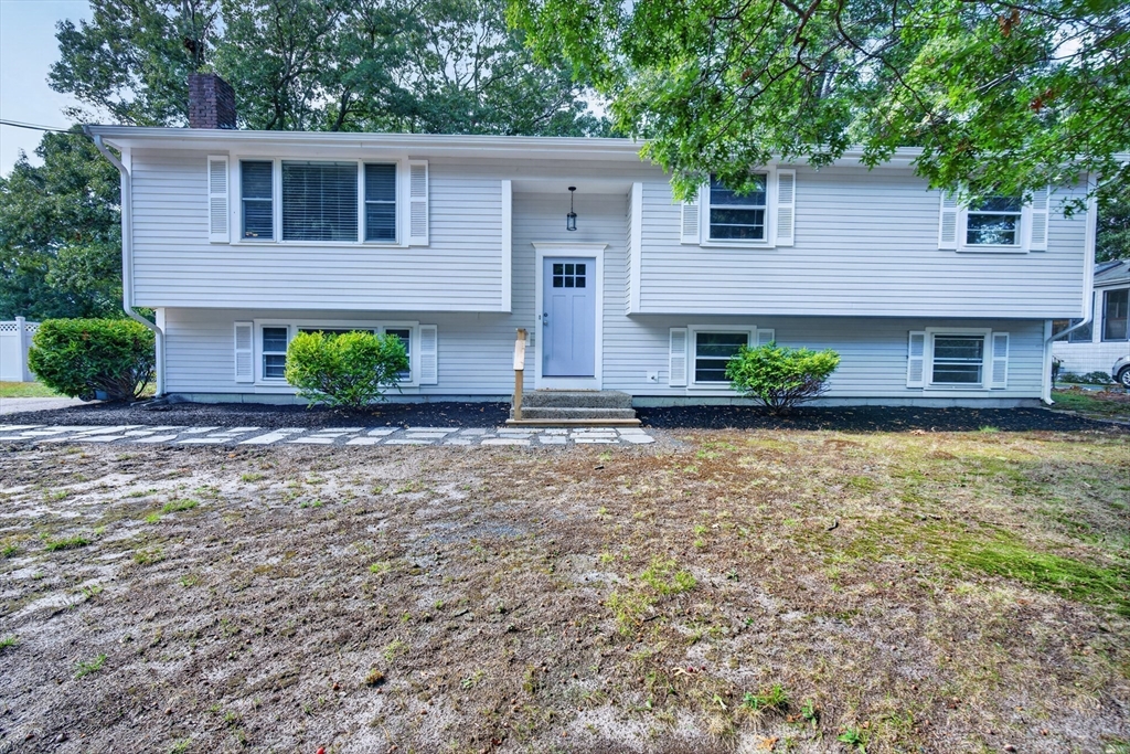 40 High Pine Dr in Plymouth