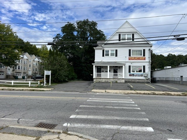 1535 Middlesex Street in Lowell