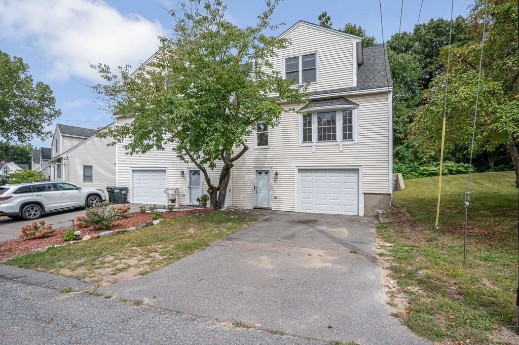 36 Mahogany Run #36 in Leominster