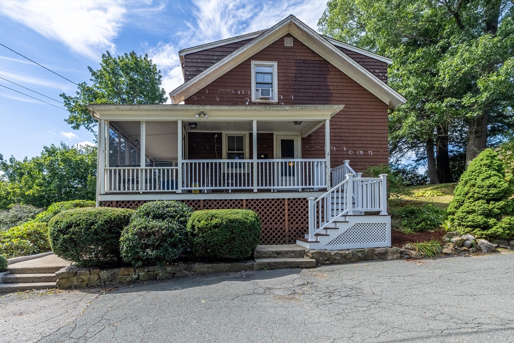 6 Hillcrest Rd in Beverly