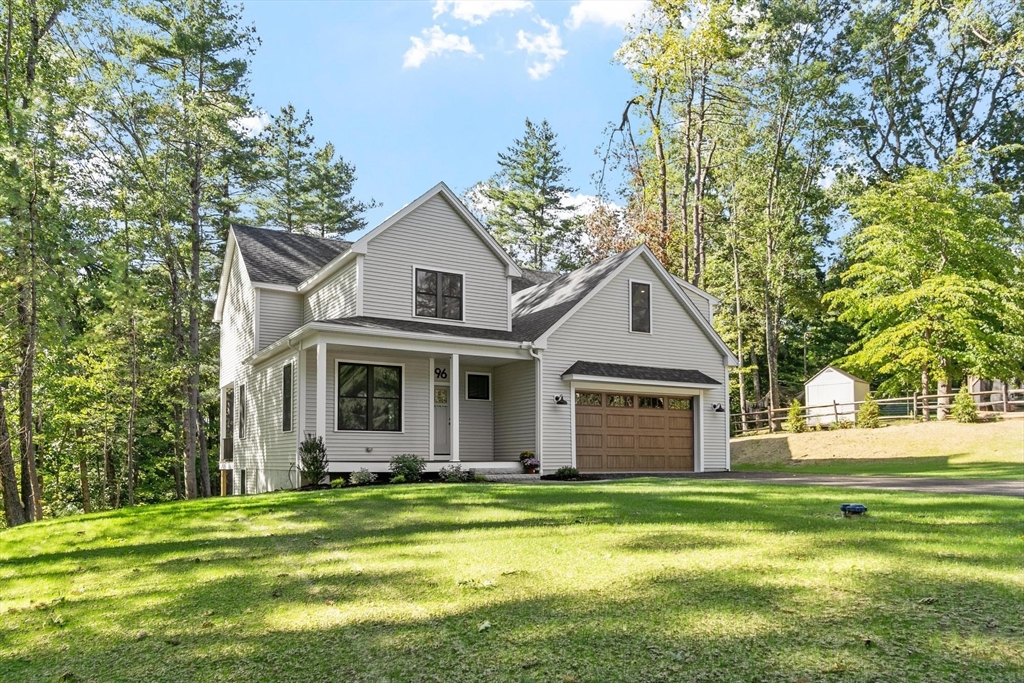 96 King St in Littleton