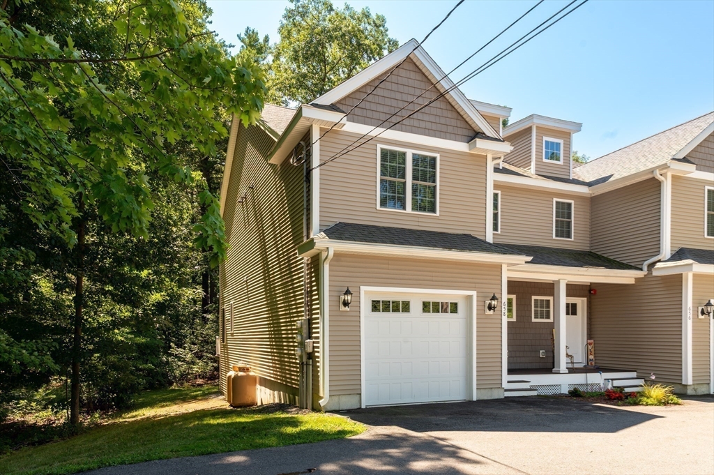 658 Massachusetts Ave #3 in Lunenburg