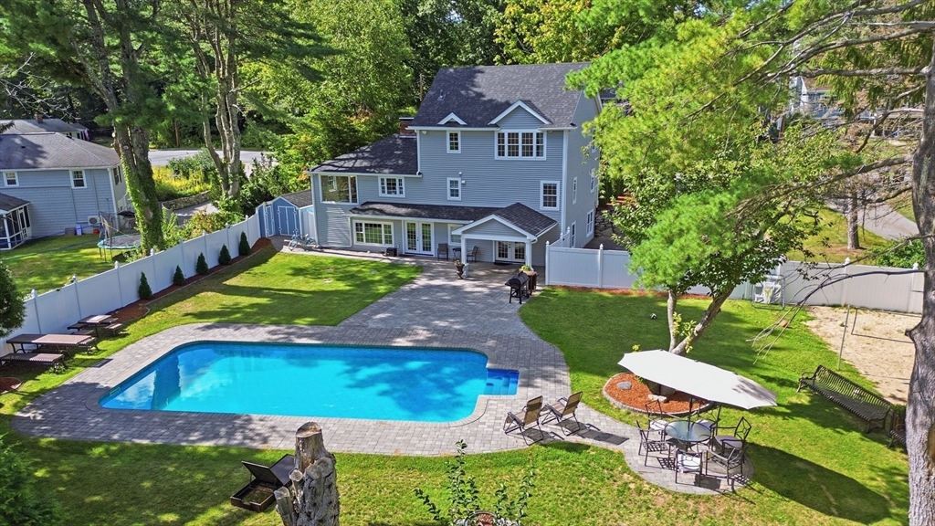 20 Cherokee Rd in Acton