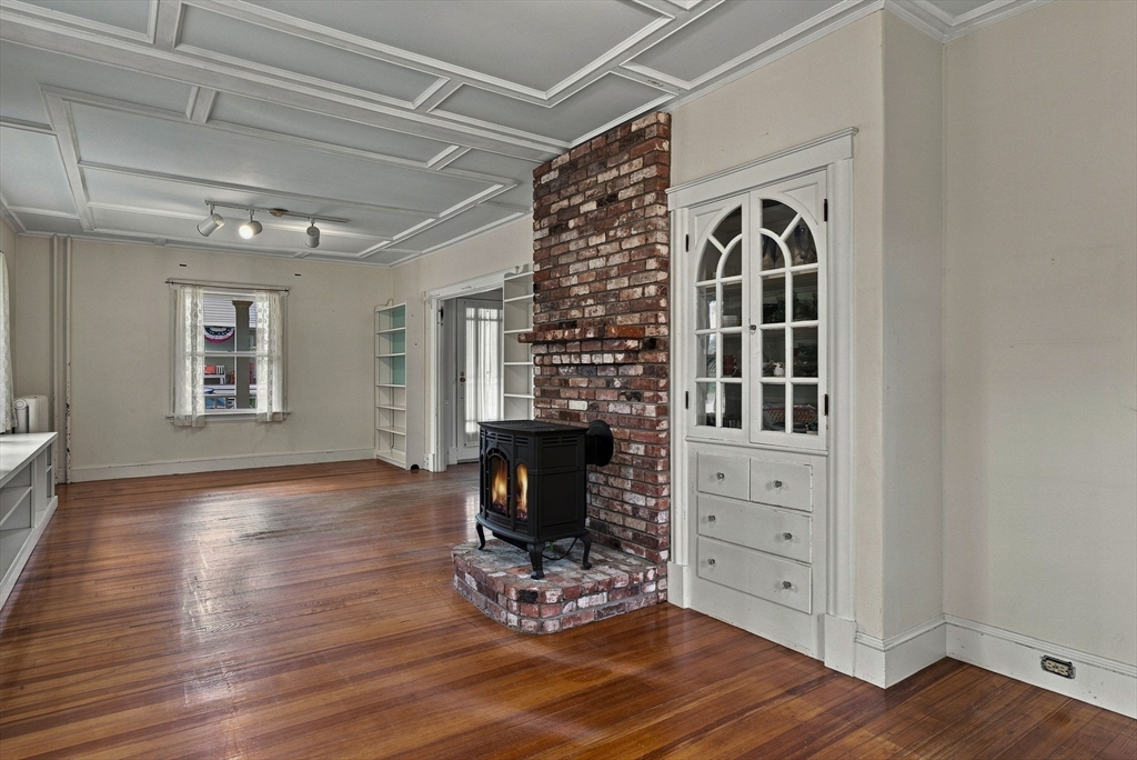 19 Norwood Ave in Rockport
