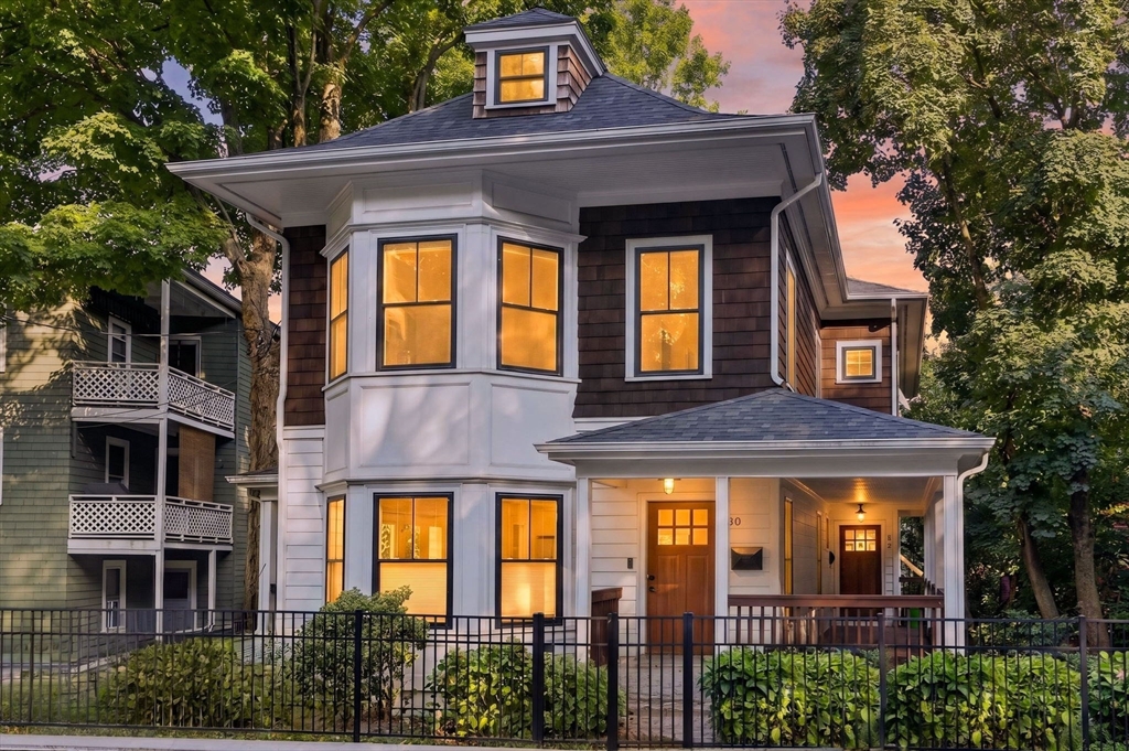 30 Chestnut Sq #30 in Jamaica Plain