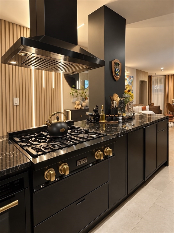 233 Commonwealth Ave #1 in Boston