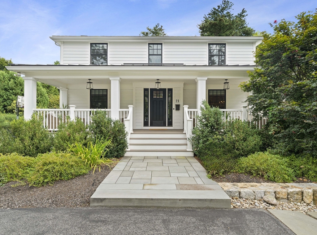 21 Elmwood Rd in Wellesley Hills