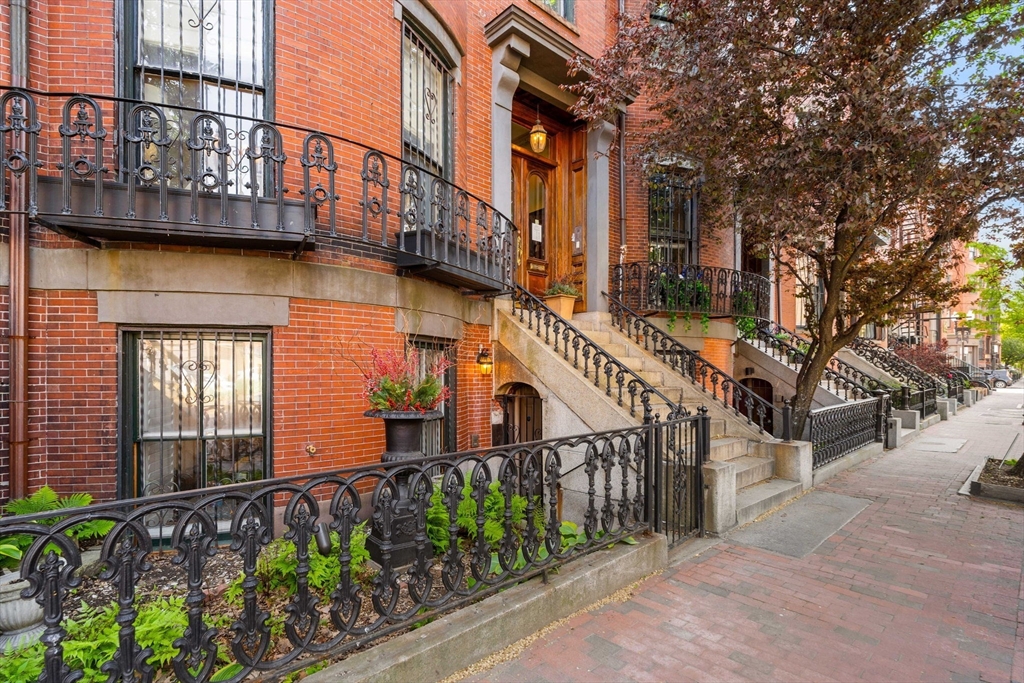 617 Massachusetts Ave #1A in Boston