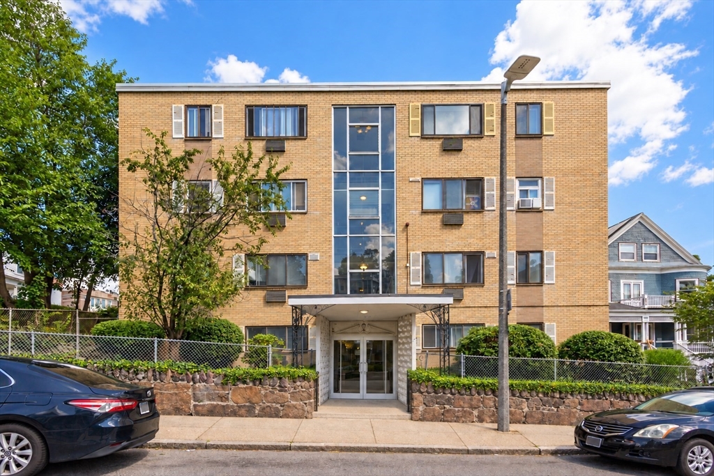 46 Adams St #D-4 in Dorchester