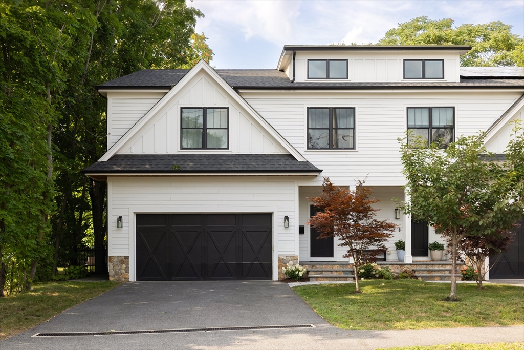 119 Norwood Ave #119 in Newtonville