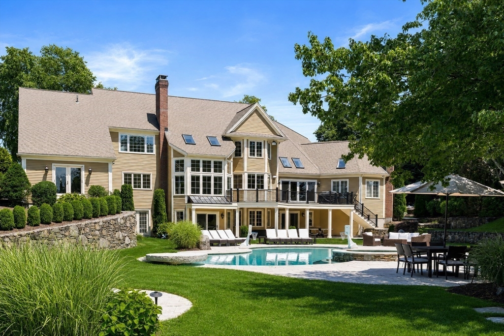 7 Pegan Ln in Natick