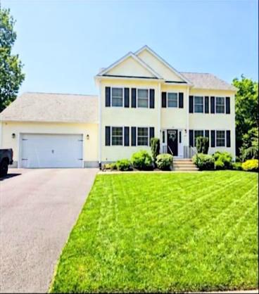33 Ledgewood Cir in Attleboro