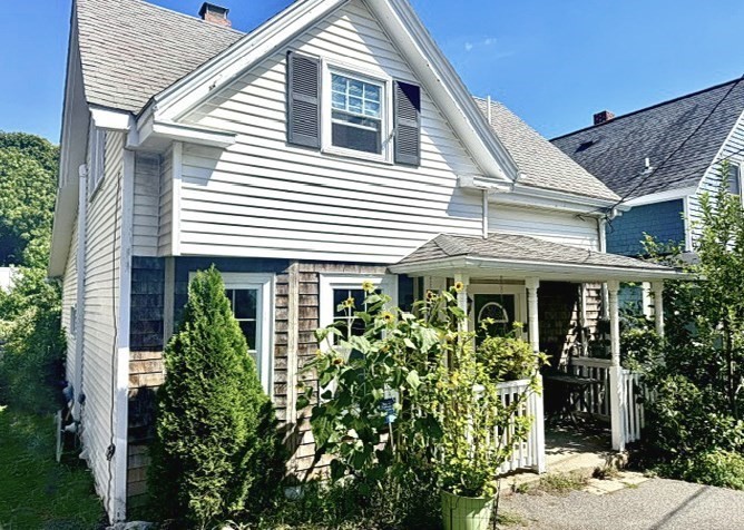 8 May Street in Beverly