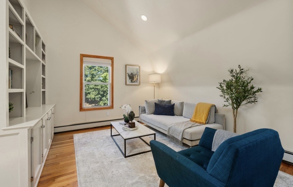 9 High Street Place #3 in Brookline