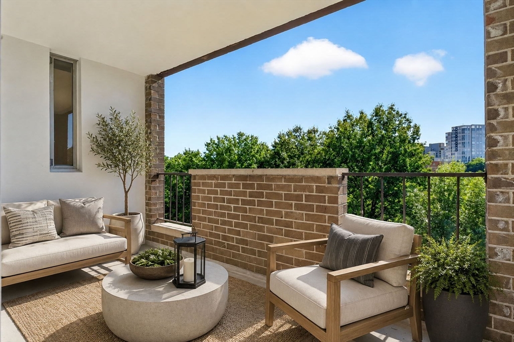 33 Pond Ave #609 in Brookline
