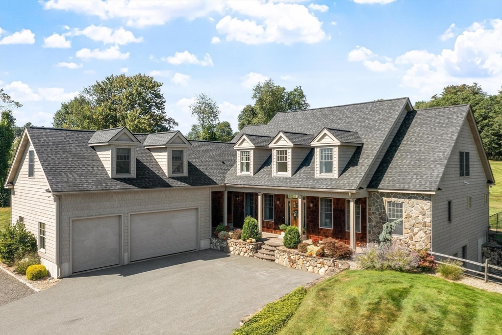 11 Cider Ln in Dracut