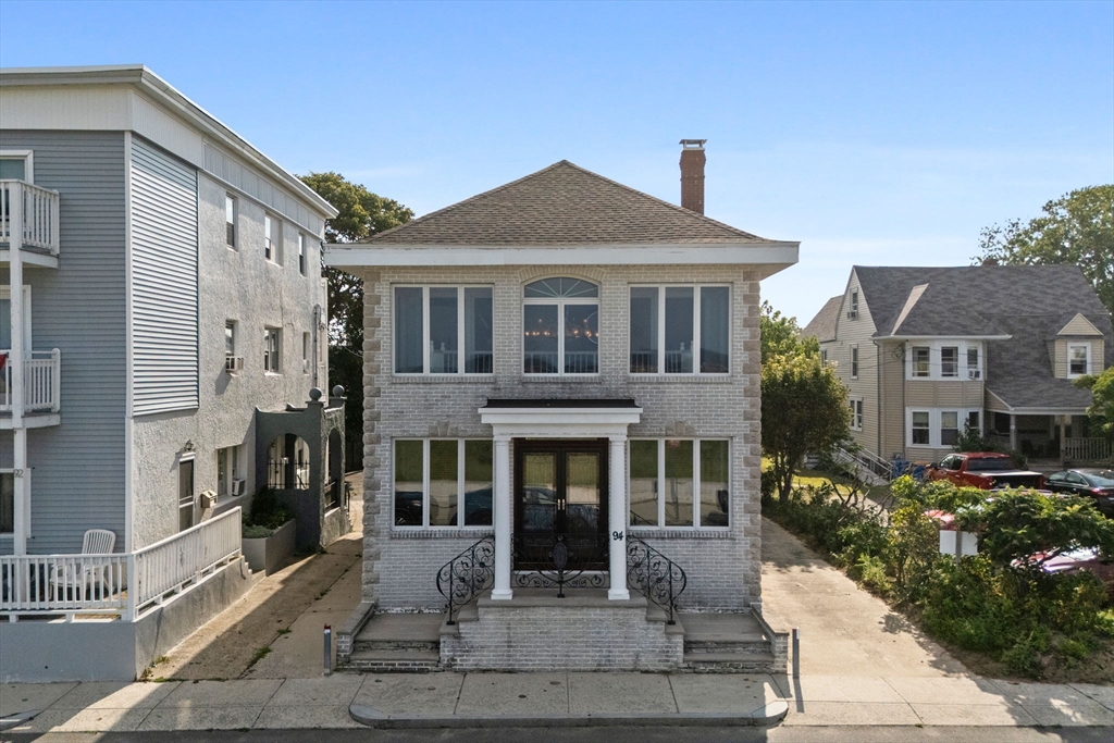 94 Winthrop Shore Dr in Winthrop