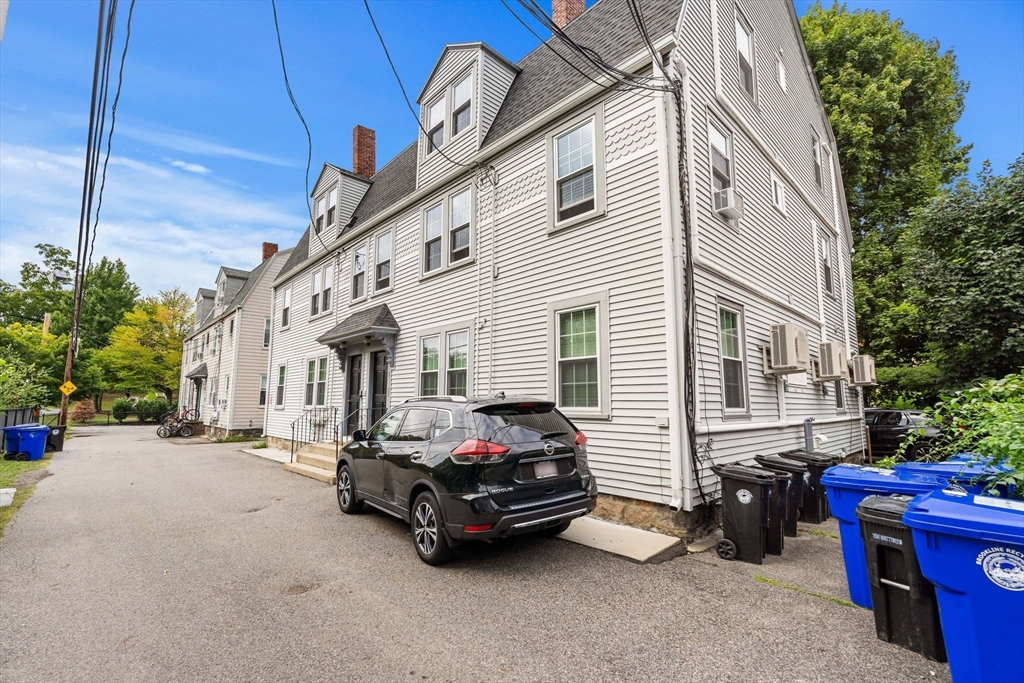 3 High Street Pl in Brookline
