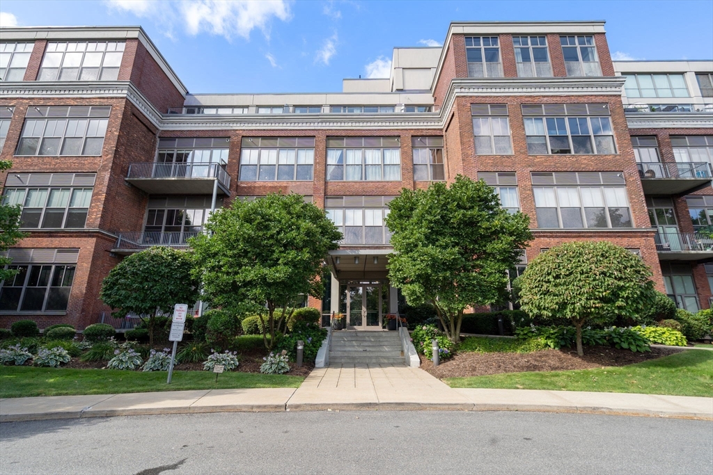 156 Porter St #327 in Boston