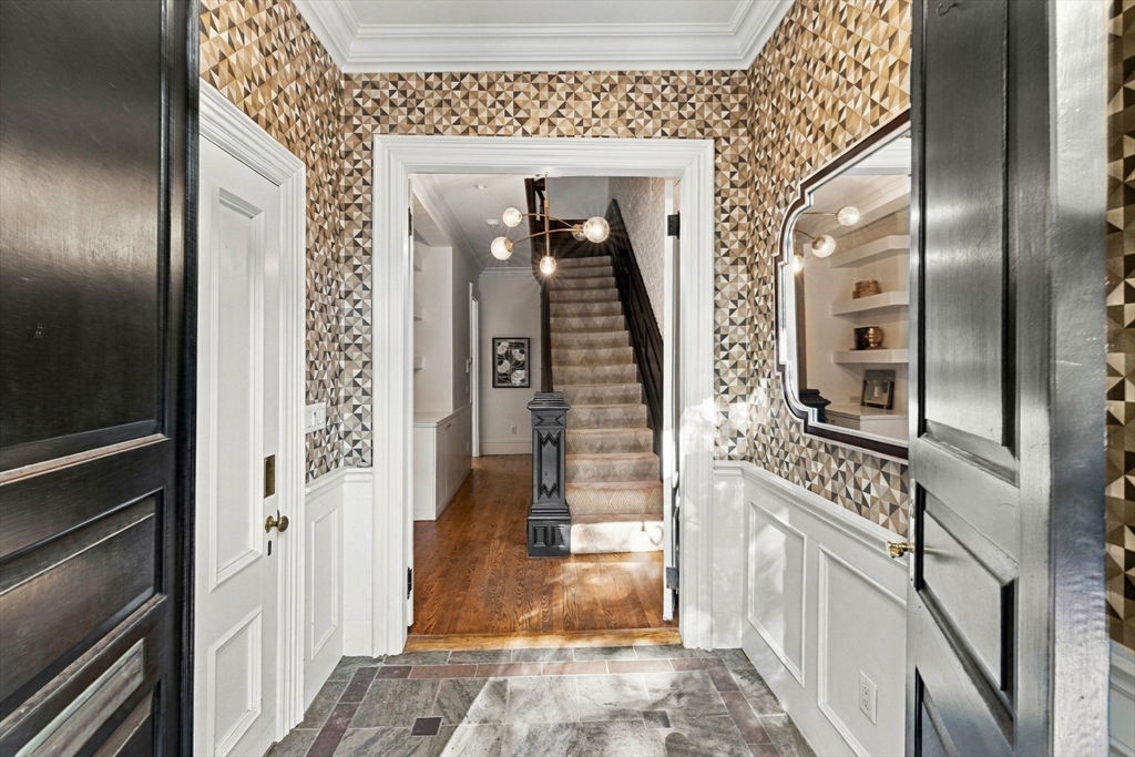 13 Wellington St in Boston