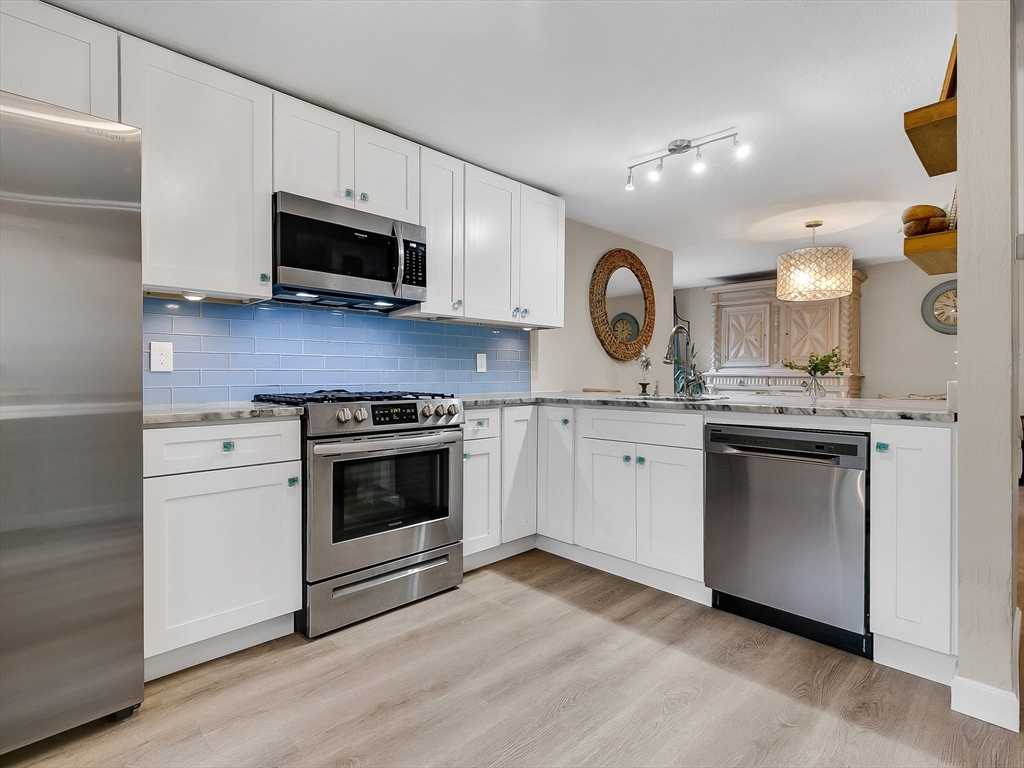 21 W Parish Ct #21 in Haverhill