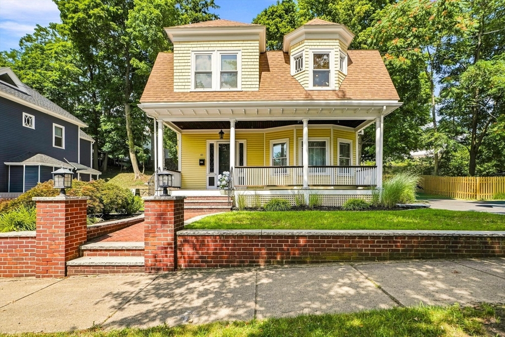61 Lowell St in Reading