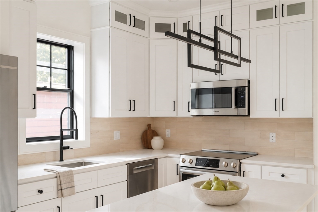 387 Norfolk St #387-2 in Cambridge