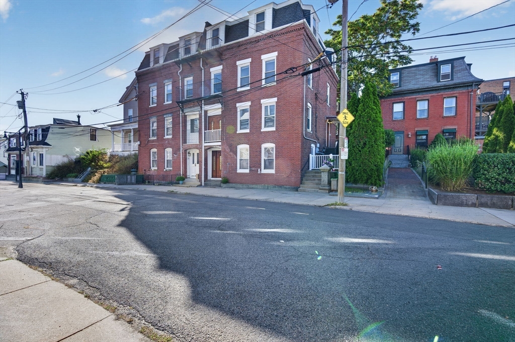 21 Parker St in Charlestown