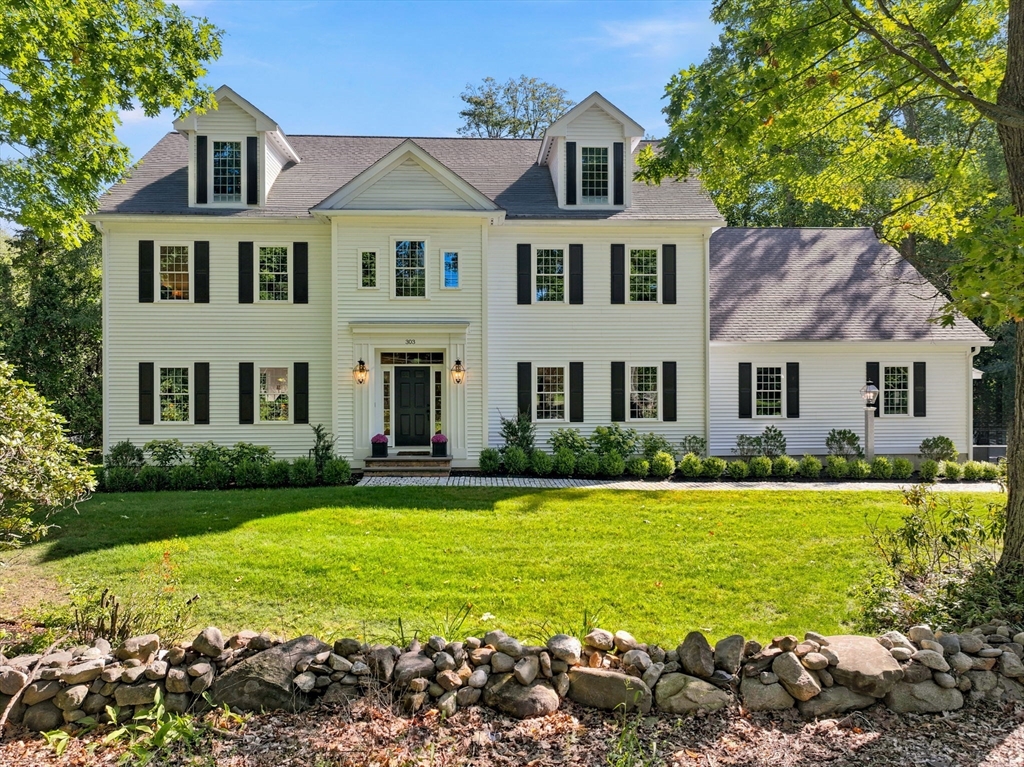 303 Chestnut St in North Andover