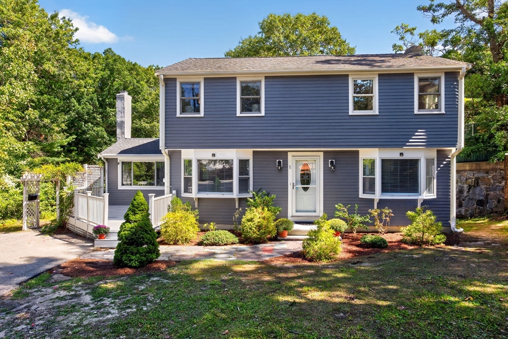 1 Seneca Lane in Plymouth