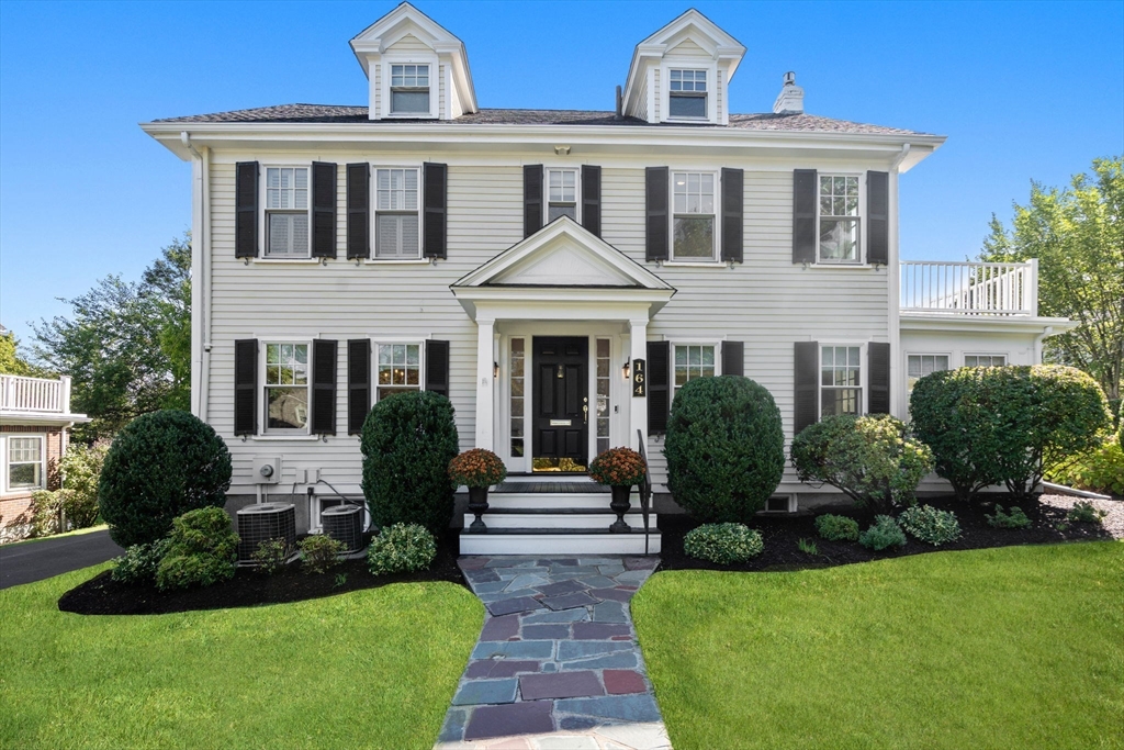 164 Common St in Belmont