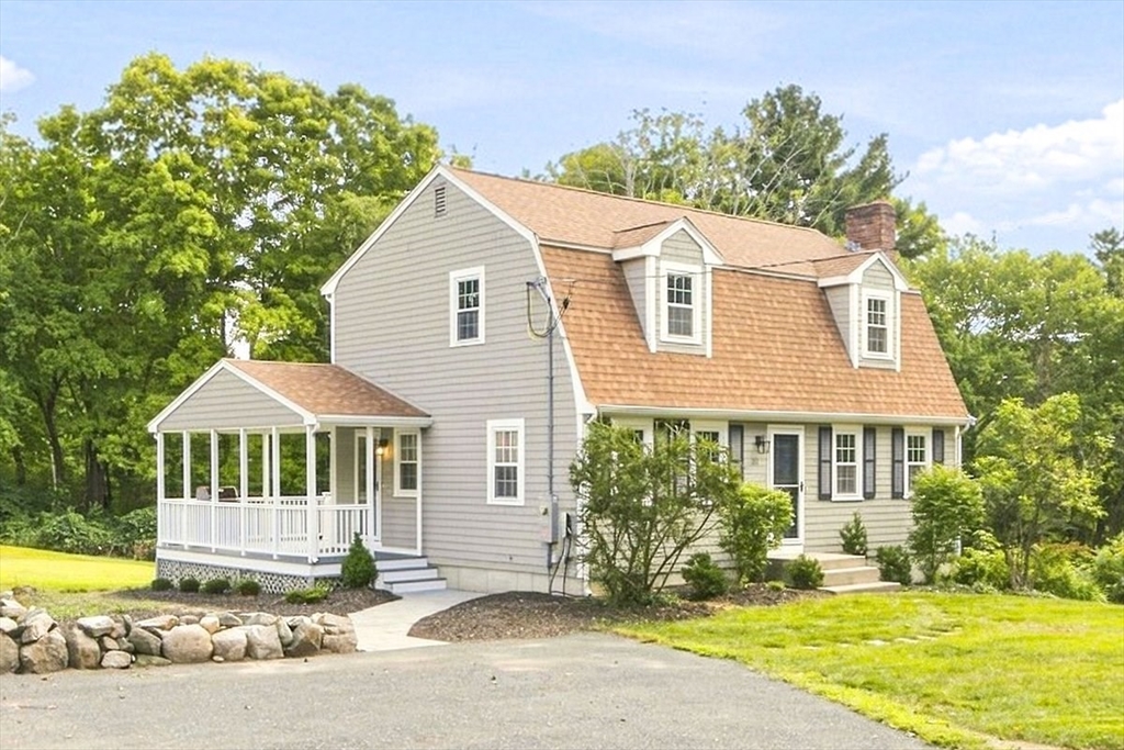 212 PLEASANT in Millis