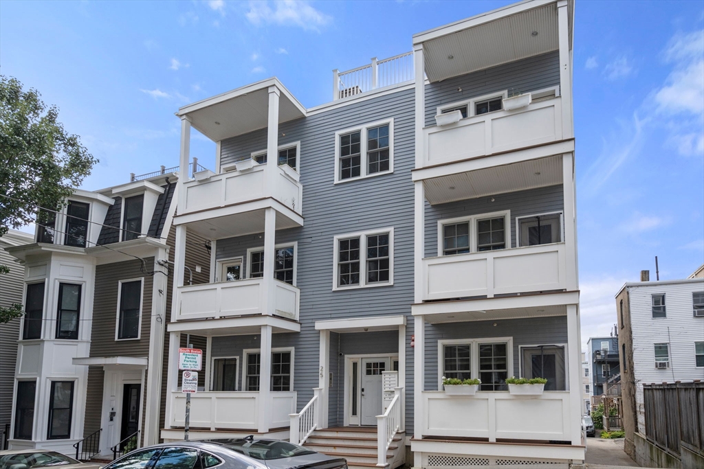 25 Mercer St #1 in Boston