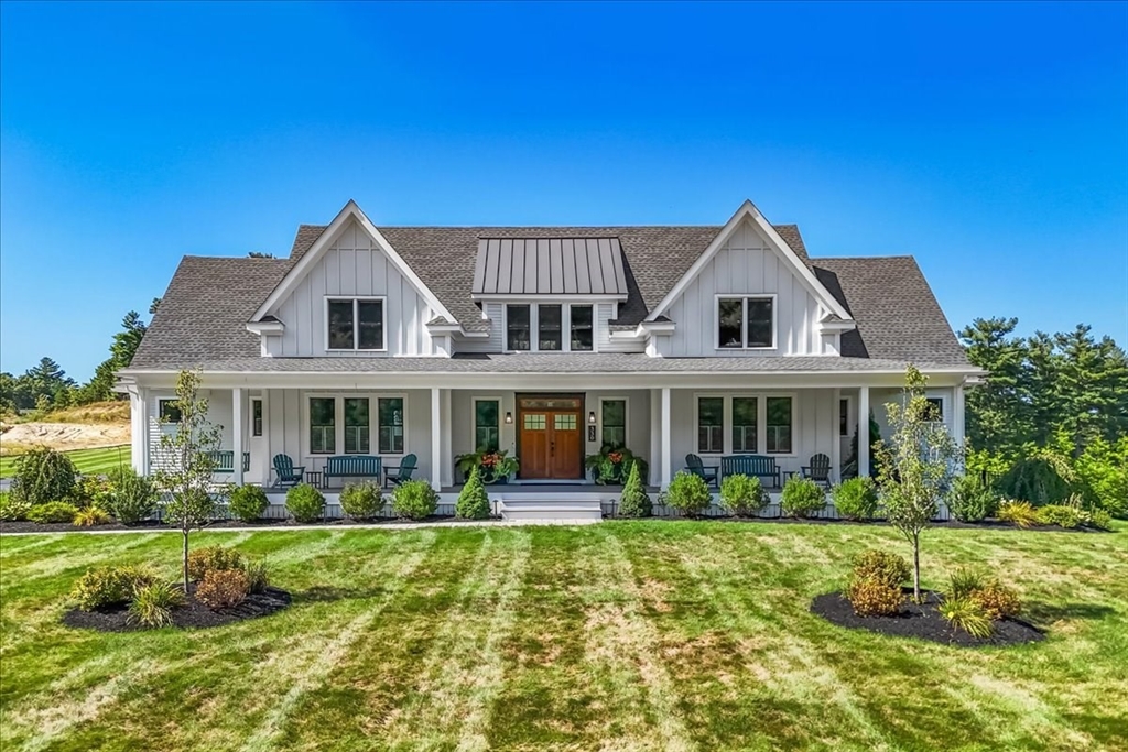 330 Country Club Way in Kingston