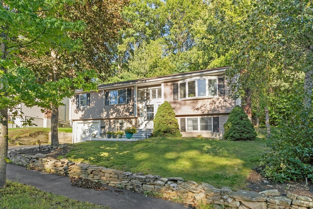 77 Darnell Road in Worcester