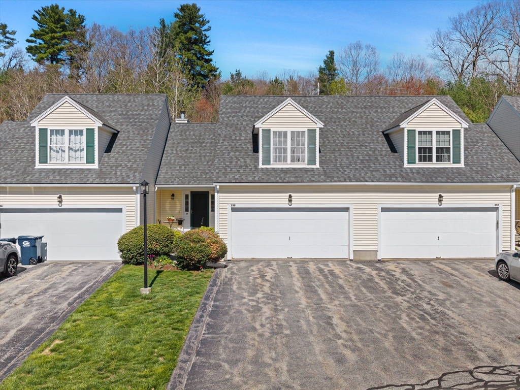 29 Coldspring Dr #B in Sutton