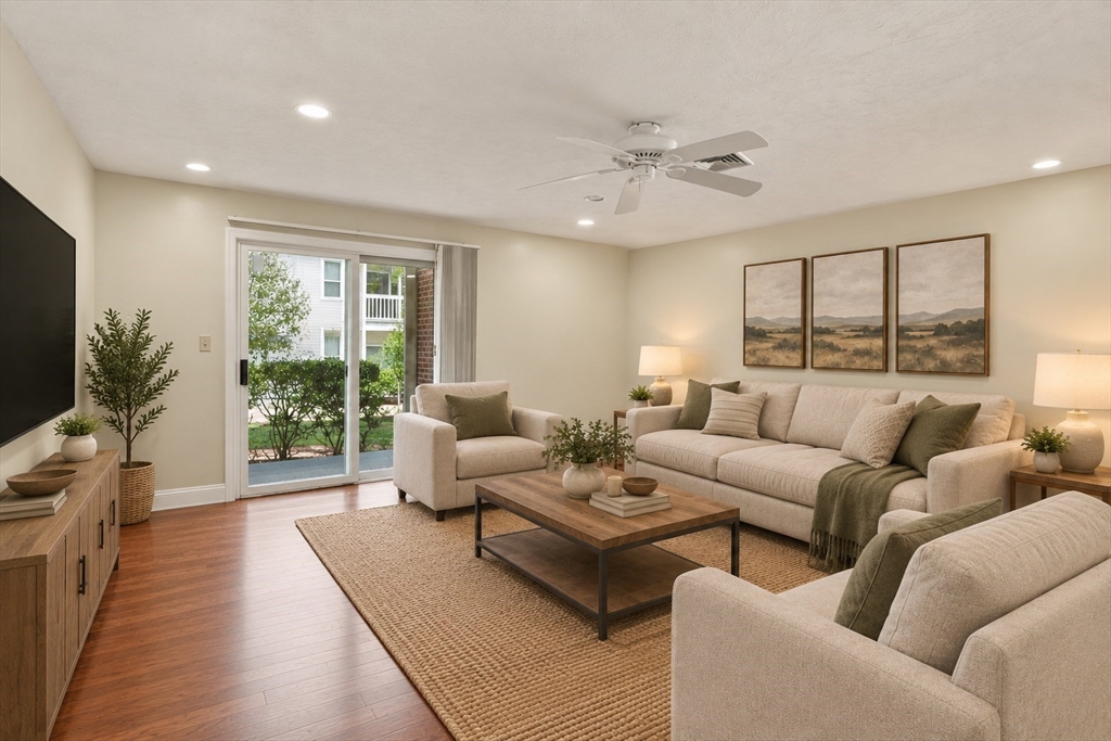 5 Rose Ct #5 in Norwood